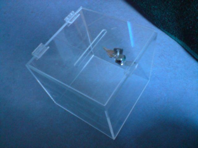 Вот такой коробок принес мне батька)