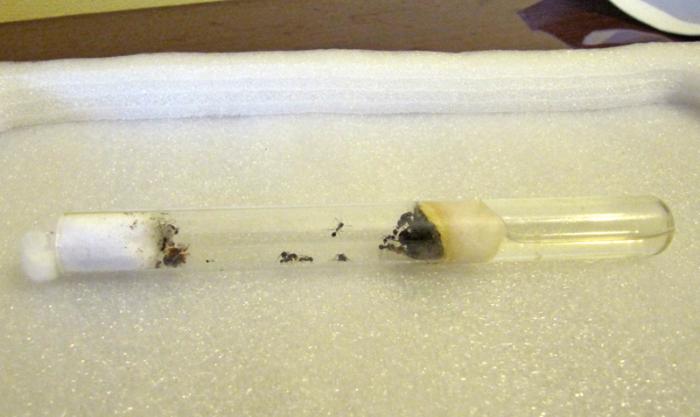 Пробирка с семьей